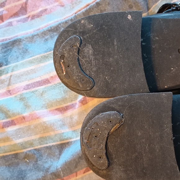 Ecco Chelsea Boots - Picture 4 of 6